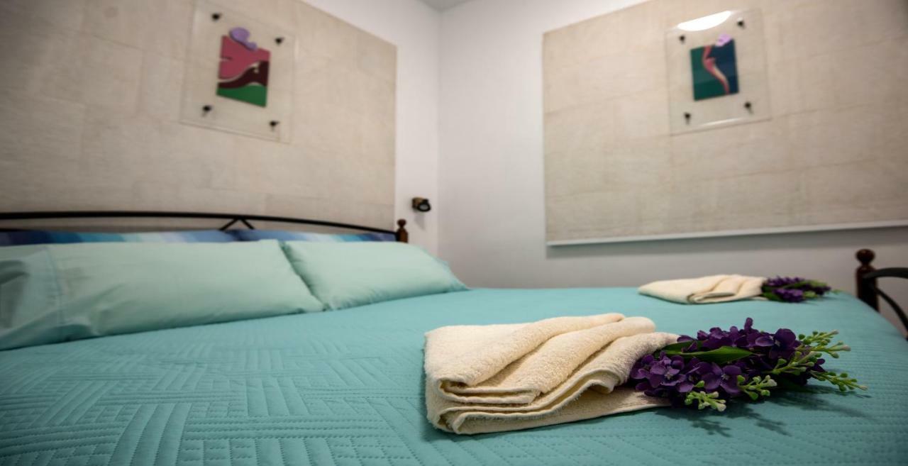Ibis Your Cosy Oasis With Private Parking And Patio Split Exteriér fotografie