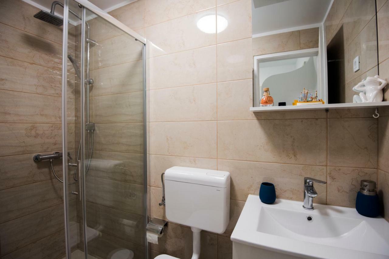 Ibis Your Cosy Oasis With Private Parking And Patio Split Exteriér fotografie