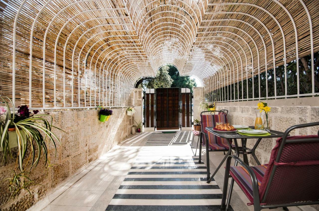 Ibis Your Cosy Oasis With Private Parking And Patio Split Exteriér fotografie
