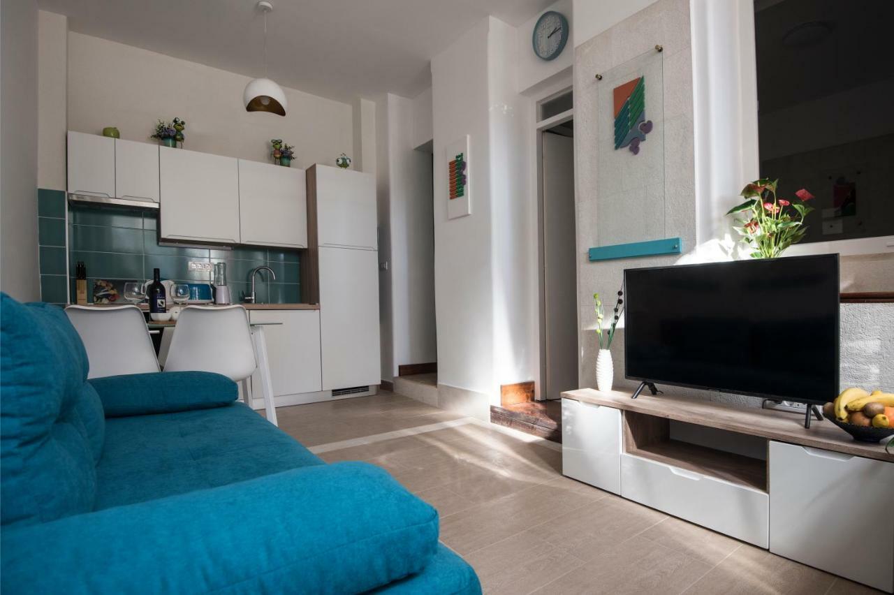 Ibis Your Cosy Oasis With Private Parking And Patio Split Exteriér fotografie